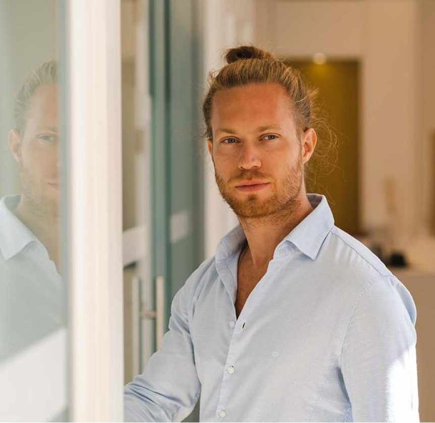 Dr. Daniel Kalla, MSc – Facharzt für Oralchirurgie in Wien